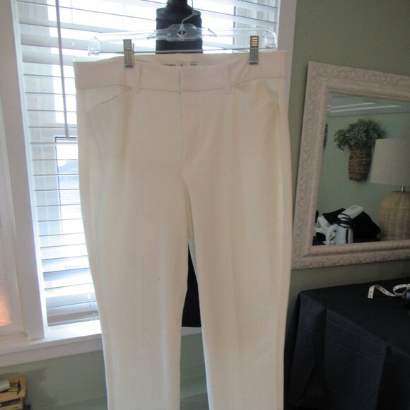 Old Navy Pants - Old Navy Pixie Pants - White - Size 12